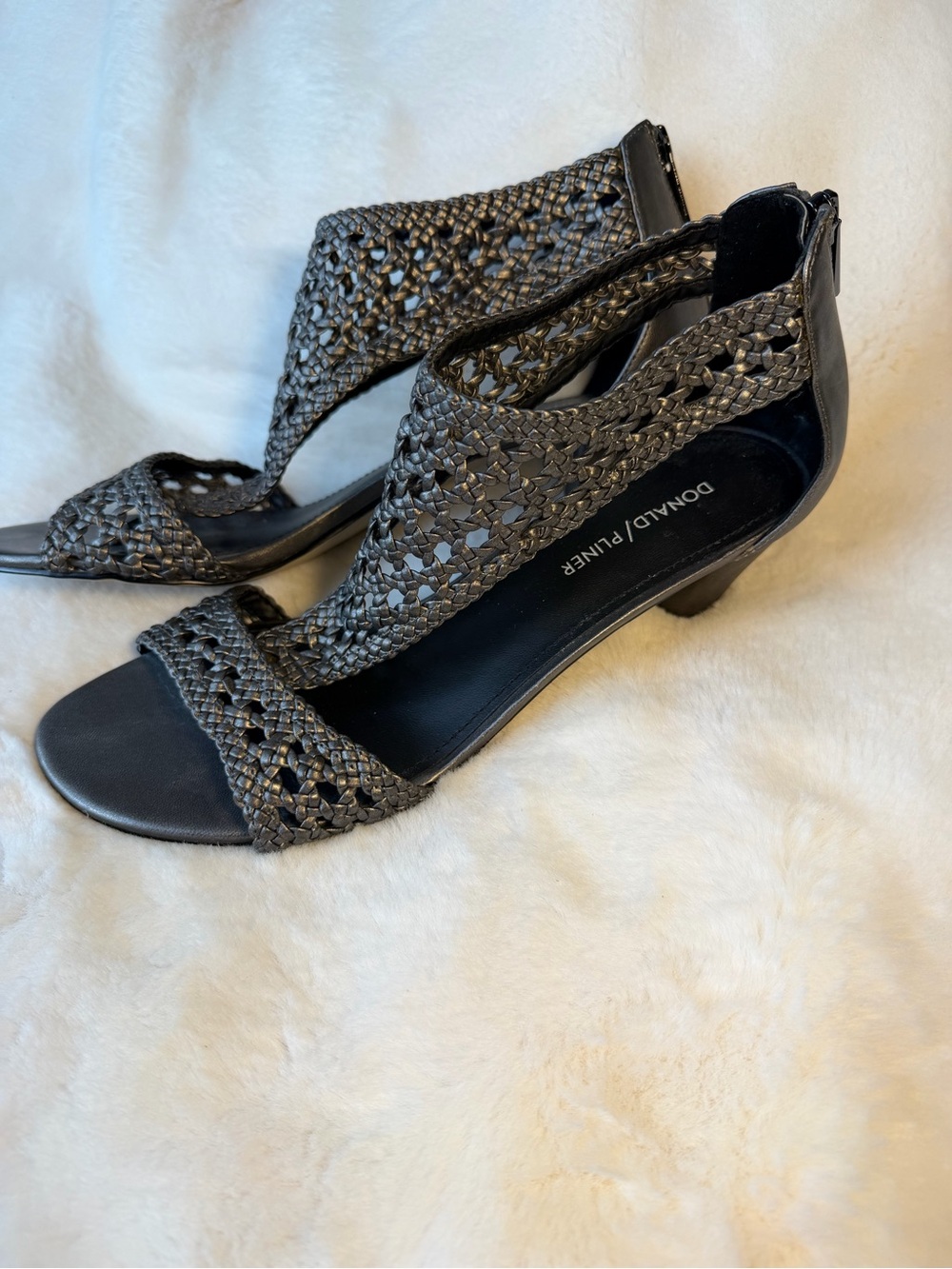 Donald Pliner Metallic Pewter Woven Leather Heeled Verona 2 Sandals Size 9